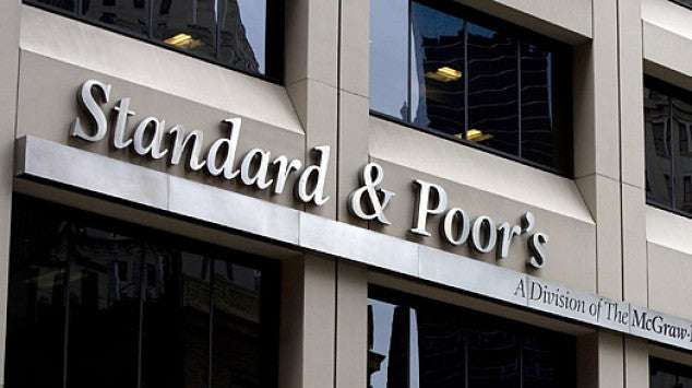 Standard and Poor’s: Σταθερά στο Β-/Β το αξιόχρεο της Ελλάδας